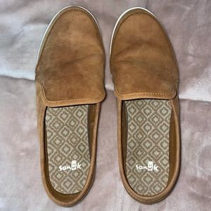 Sanuk shoes